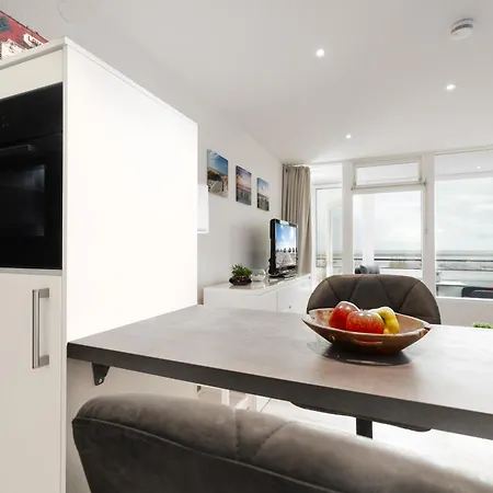 Marina Leuchtturmblick * Wendtorf